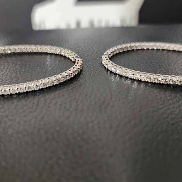 IN AND OUT DIAMOND HOOPS 7 CARATS - Picture 5 of 5